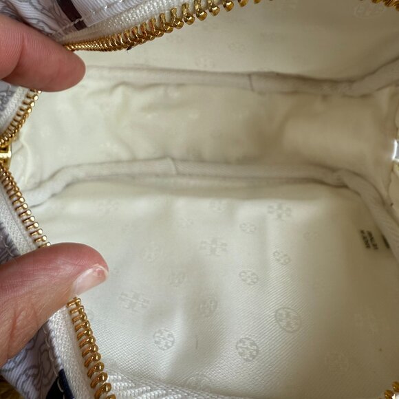 TORY BURCH GEMINI LINK COSMETIC CASE IVORY GEMINI LINK STRIPE 34399 New - Picture 9 of 13